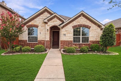 /international/us/4108-rain-lilly-forney-tx-110120042456/