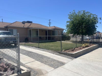 /international/us/960-nancy-street-barstow-ca-110107635133/