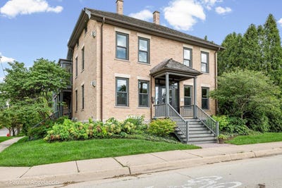/international/us/203-dundee-avenue-barrington-il-110120044054/