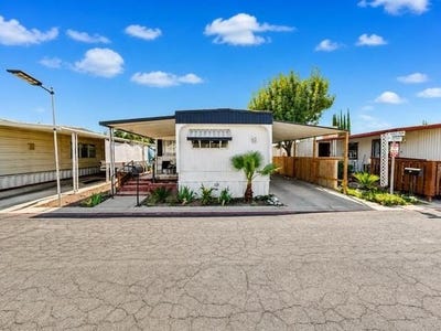 /international/us/560-w-pleasant-avenue-tulare-ca-110120484966/