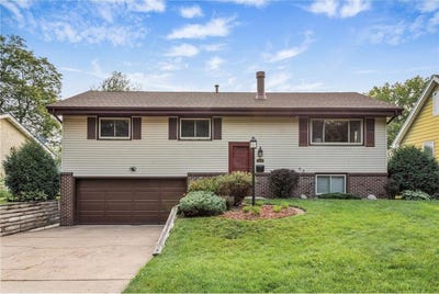 /international/us/4520-perry-avenue-n-robbinsdale-mn-110107720258/