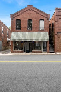 /international/us/215-west-third-street-farmville-va-110100721690/?lang=zh-cn