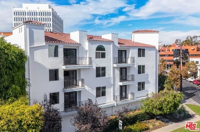 /international/us/11675-darlington-ave-los-angeles-ca-110108570015/
