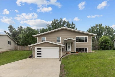 /international/us/4990-148th-path-w-apple-valley-mn-110108542570/