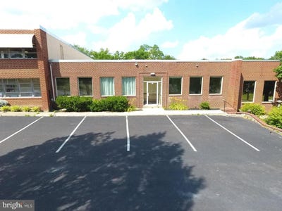 /international/us/1055-w-germantown-pike-norristown-pa-110105957528/