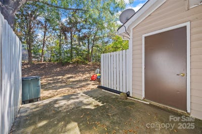 /international/us/304-heritage-parkway-fort-mill-sc-110102400596/