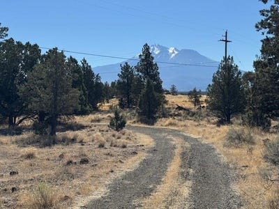 /international/us/8815-solomon-rd-montague-ca-110102658566/