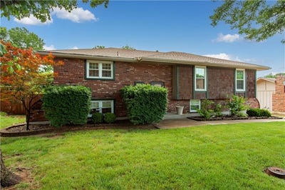 /international/us/2505-s-whitney-avenue-independence-mo-110108149696/