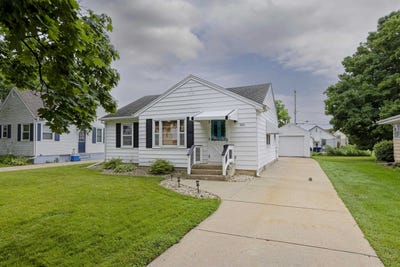 /international/us/1421-maple-avenue-janesville-wi-110101507794/?lang=en