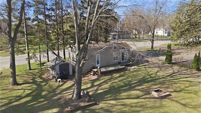 /international/us/807-e-lake-street-osakis-mn-110107056744/