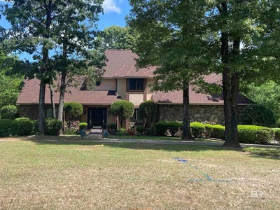 /international/us/329-norwood-road-monroeville-al-110107710438/