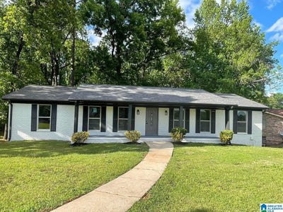 /international/us/313-fair-oaks-drive-fairfield-al-110108859708/