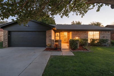 /international/us/304-cambridge-drive-saginaw-tx-110110259202/