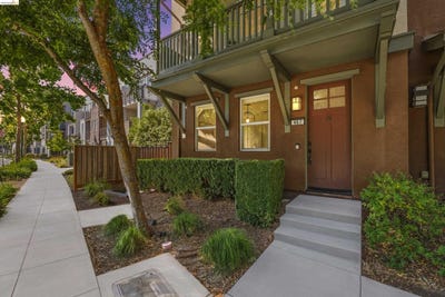 /international/us/467-mitchell-ave-alameda-ca-110108239317/