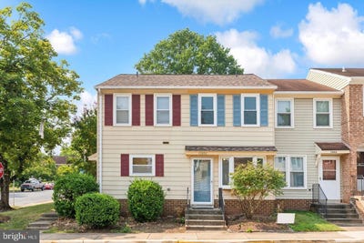 /international/us/13802-sauterne-way-chantilly-va-110110223626/