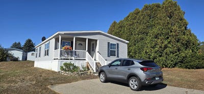 /international/us/34-circle-drive-belmont-nh-110107072973/