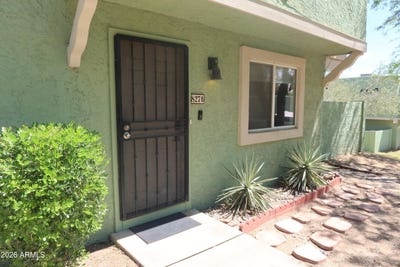 /international/us/827-e-cochise-drive-phoenix-az-110107224692/