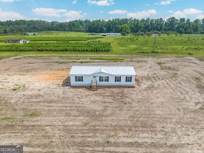 /international/us/4043-lake-mayers-baxley-ga-110101292954/