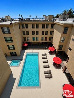 /international/us/1750-camino-palmero-st-los-angeles-ca-110105835883/