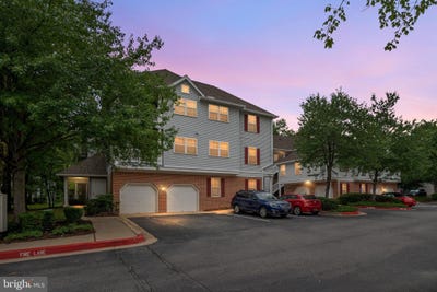 /international/us/5824-wyndham-circle-columbia-md-110119288956/