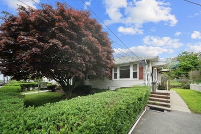 /international/us/1180-main-street-waltham-ma-110108059235/