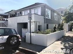 /international/us/105-ohio-avenue-long-beach-ny-110108490921/