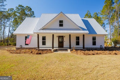 /international/us/219-buck-griffis-road-homerville-ga-110105224078/
