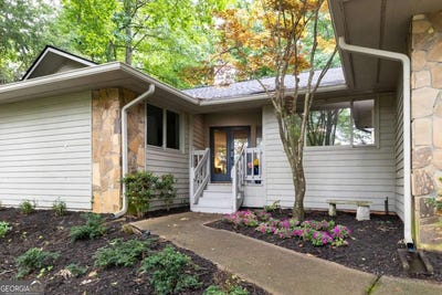 /international/us/4198-lake-rill-court-marietta-ga-110108584591/