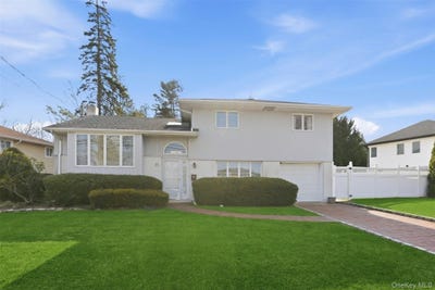 /international/us/15-5th-place-syosset-ny-110106763838/