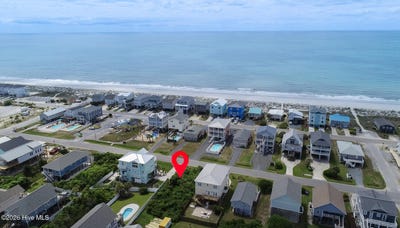 /international/us/4312-e-dolphin-drive-oak-island-nc-110107874462/