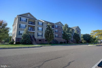 /international/us/3940-ashland-drive-skippack-pa-110120684663/