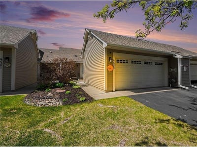 /international/us/4555-niagara-lane-n-plymouth-mn-110108025681/