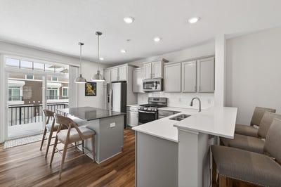/international/us/5092-93rd-lane-n-brooklyn-park-mn-110106251447/