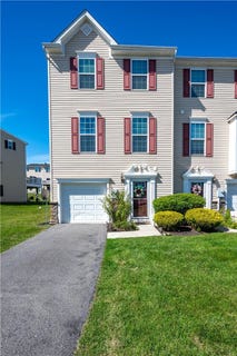 /international/us/8-yellow-rose-lane-palmer-twp-pa-110120511614/