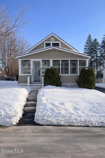 /international/us/226-glengary-road-schenectady-ny-110106031215/