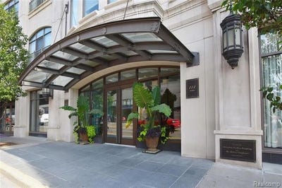/international/us/111-willits-street-birmingham-mi-110107954727/
