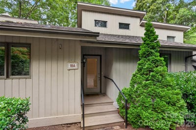 /international/us/18a-cedarwood-trail-asheville-nc-110119959144/
