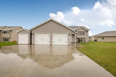 /international/us/548-11th-avenue-ne-melrose-mn-110107783424/