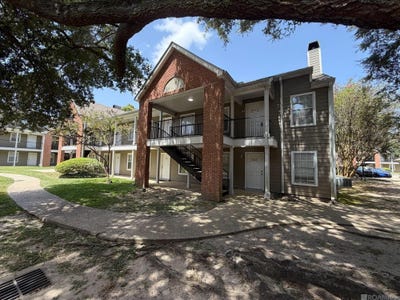 /international/us/141-e-boyd-dr-baton-rouge-la-110120747889/