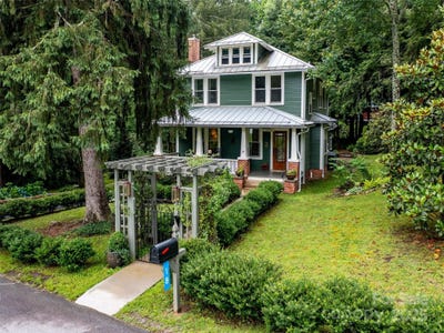 /international/us/18-hill-street-saluda-nc-110100446393/