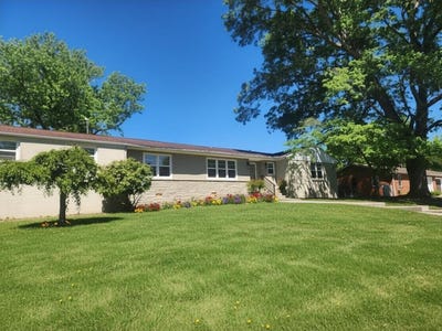 /international/us/145-s-maple-ave-cookeville-tn-110107687088/