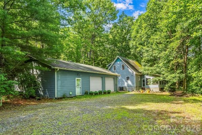 /international/us/4082-hwy-126-morganton-nc-110108436913/