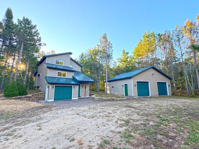 /international/us/15614-n-whitefish-point-rd-paradise-mi-110110335771/