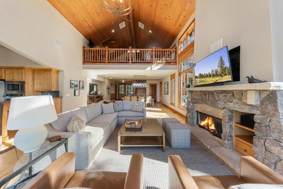 /international/us/12450-gold-rush-trail-truckee-ca-110101339122/?lang=zh-tw