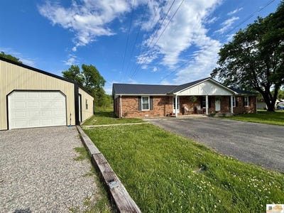 /international/us/50-mosby-drive-burkesville-ky-110107850849/