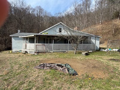 /international/us/172-ratliff-branch-paintsville-ky-110106002886/