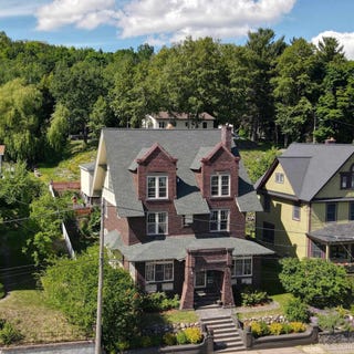 /international/us/214-mason-avenue-hancock-mi-110108985824/