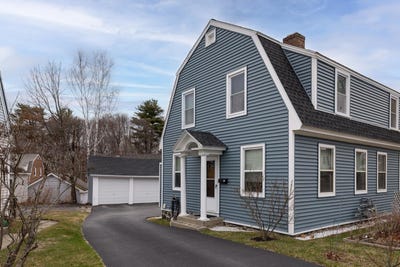 /international/us/40-concord-way-portsmouth-nh-110098990444/?lang=en