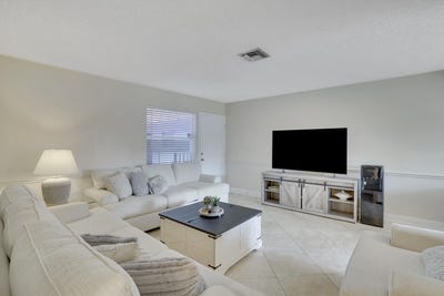 /international/us/222-sw-1st-street-pompano-beach-fl-110097293441/?lang=fr