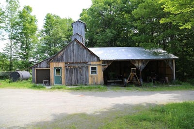 /international/us/487-vt-route-15-underhill-vt-110108023164/